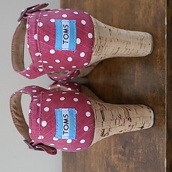 Toms Cranberry & White Polka Dot Wedge Sandals size 9 - Picture 5 of 10